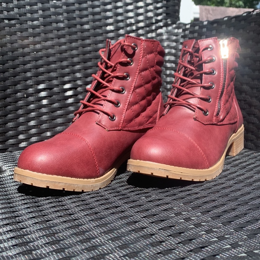 Collection Lace up Booties burgundy size 9